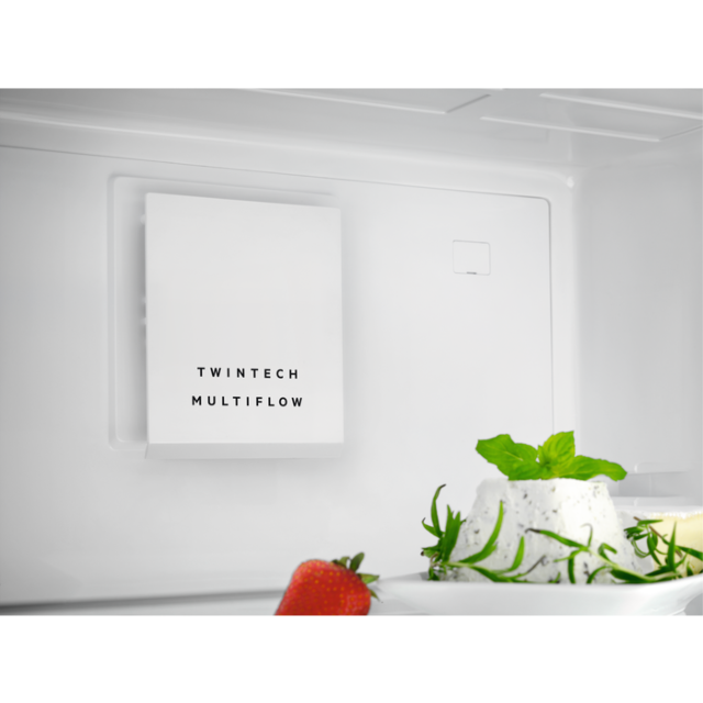 AEG RCB632E3MW 59.5cm 60/40  Fridge Freezer - White