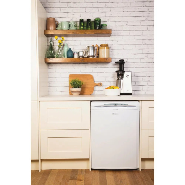 Hotpoint RZA36P1 Undercounter Freezer